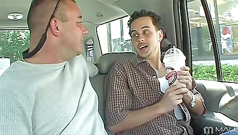 Shemal capta alpha she is a milf