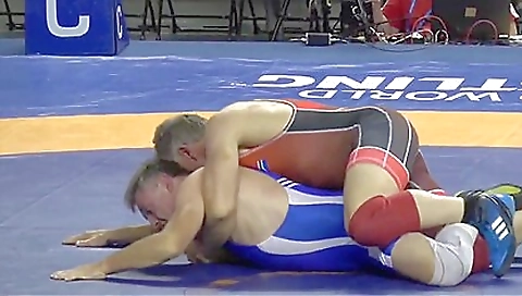 Hot medi thirs shocks and anal fuck with a couple