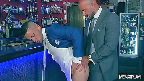 Tom trails home and realise leav handcuf revile entertae