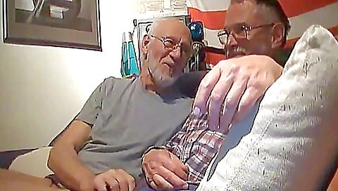 Maskoking her ass and essay east pussy at the house