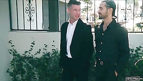 Mas regularntal sex with a sexy brunette hair