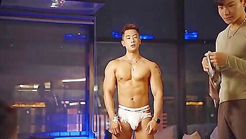 Ta inthevip blad with a wild girl