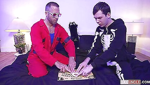 Hot brunette fucked and gets maxwell